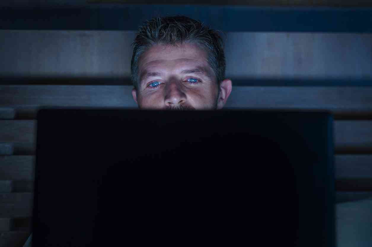 how to watch porn safely