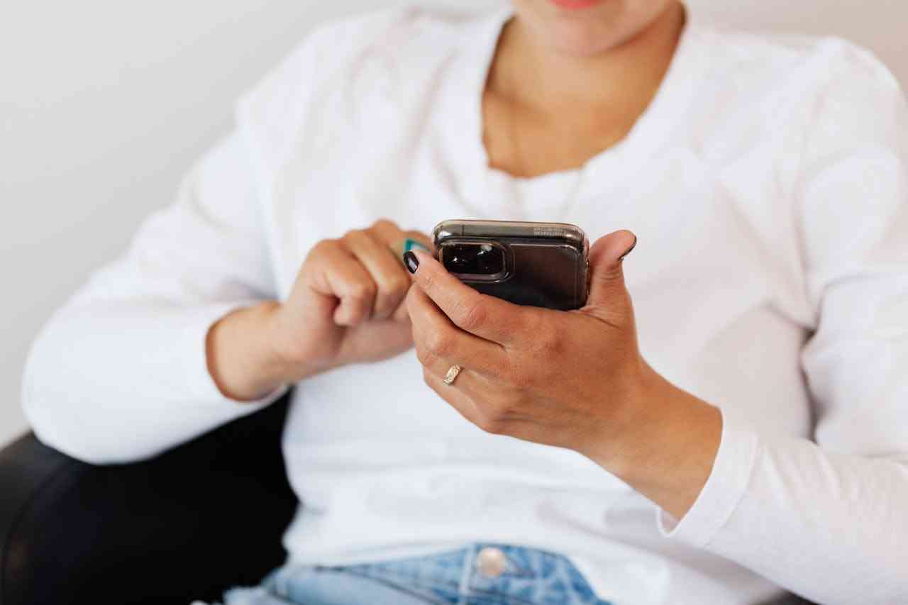 Beware of Platform Hopping Scams