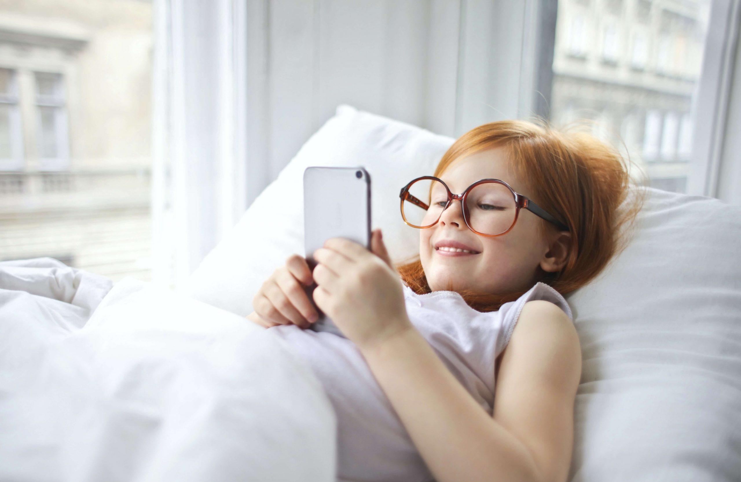 TMF kids social media